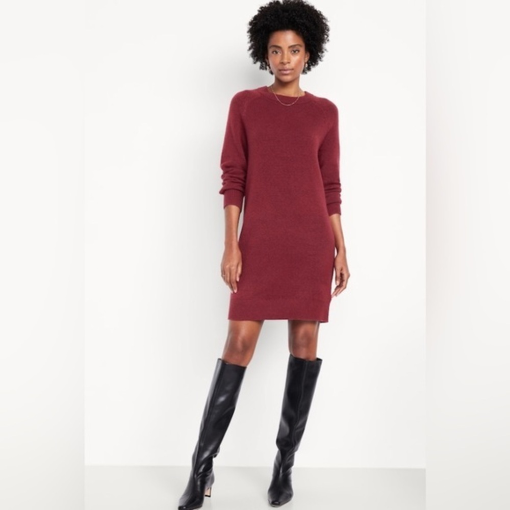 NEW…Knit Long-Sleeve Sweater Dress